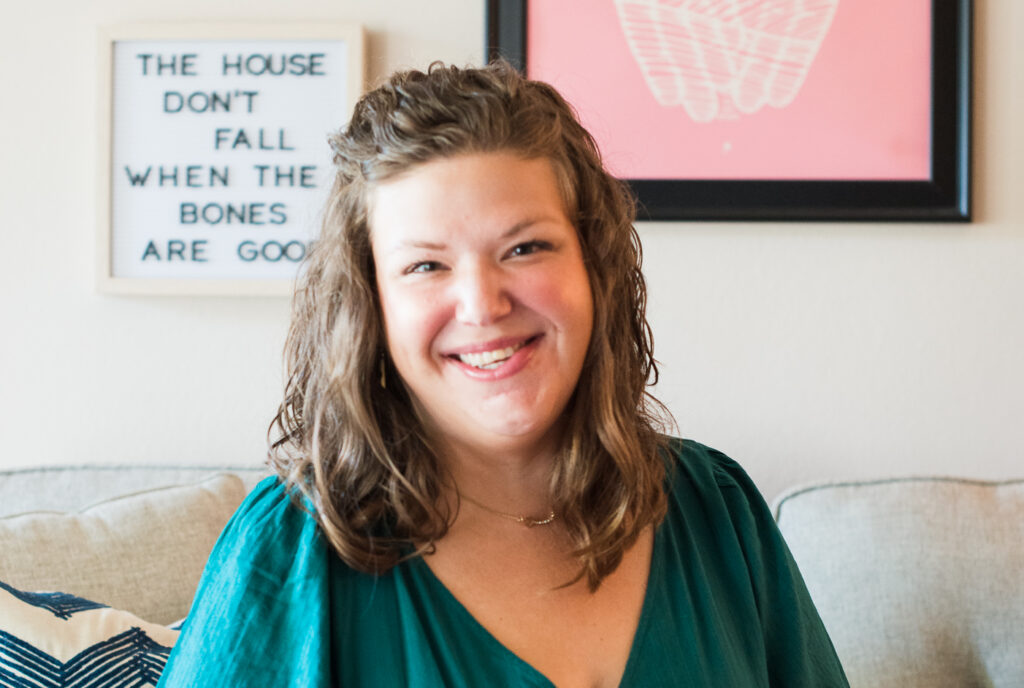 Elizabeth Hogan headshot
